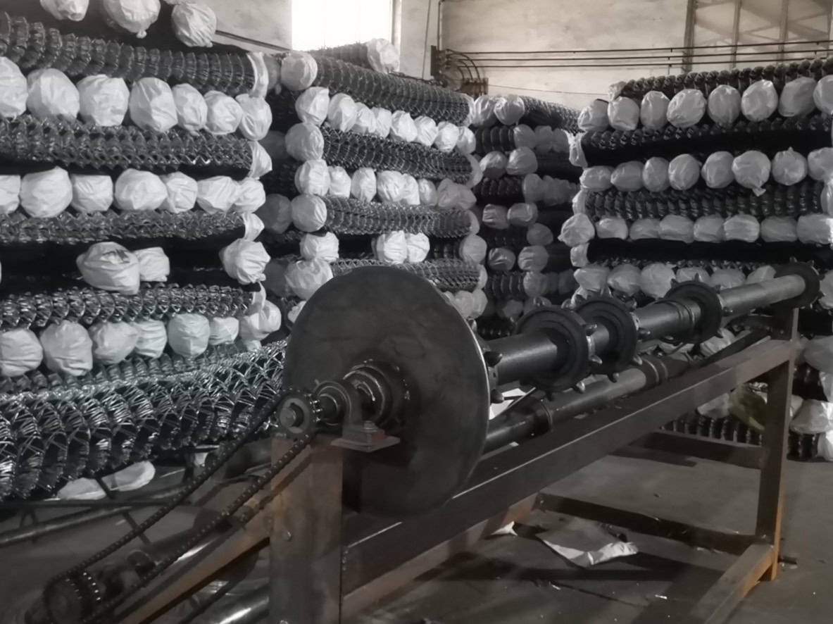 Scaffold chain link mesh