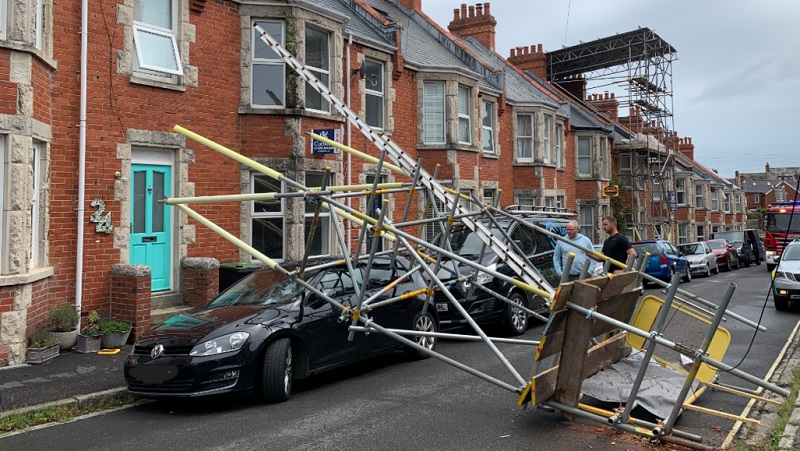 scaffold collapse